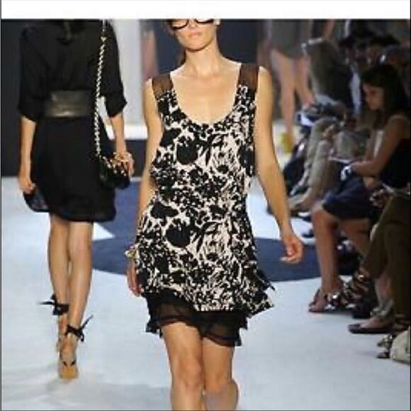 DIANE von FURSTENBERG SimpleWinter Garden Dress. Size 0 - Picture 1 of 10